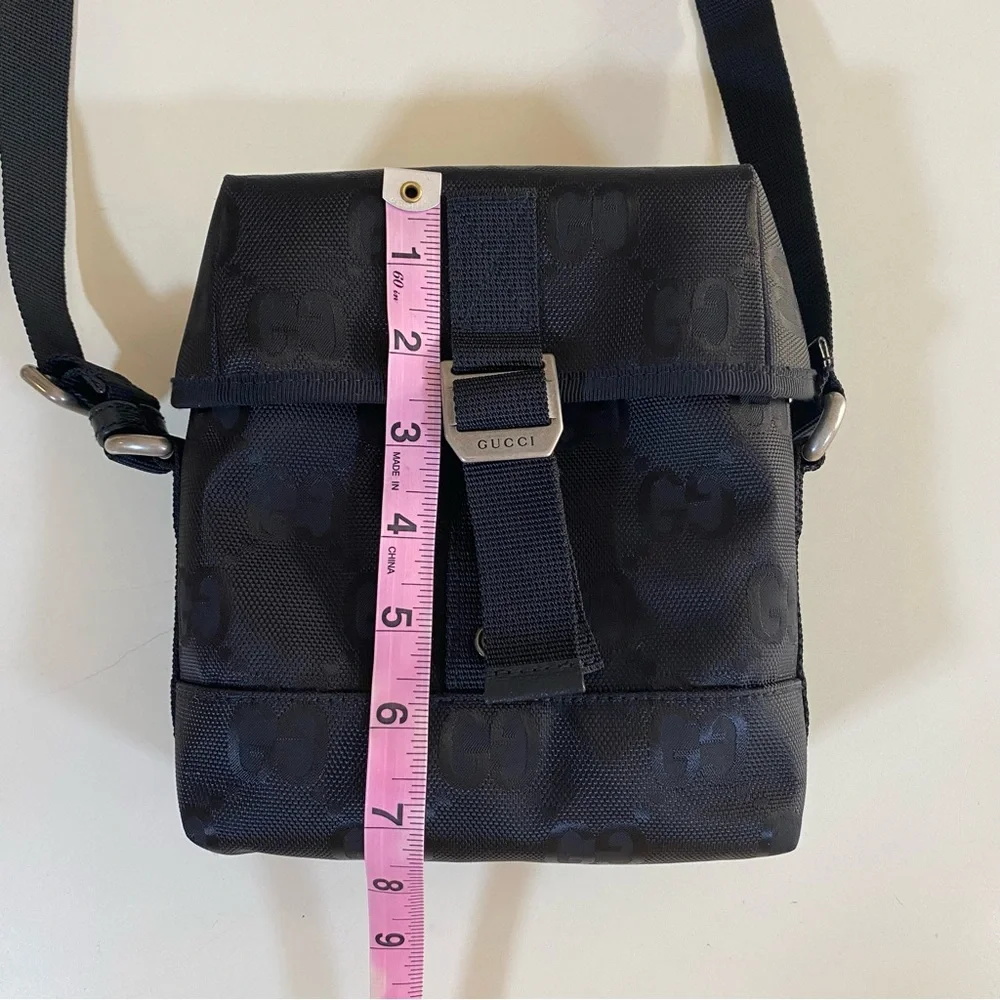 Gucci Supreme Logo Off The Grid Messenger Bag